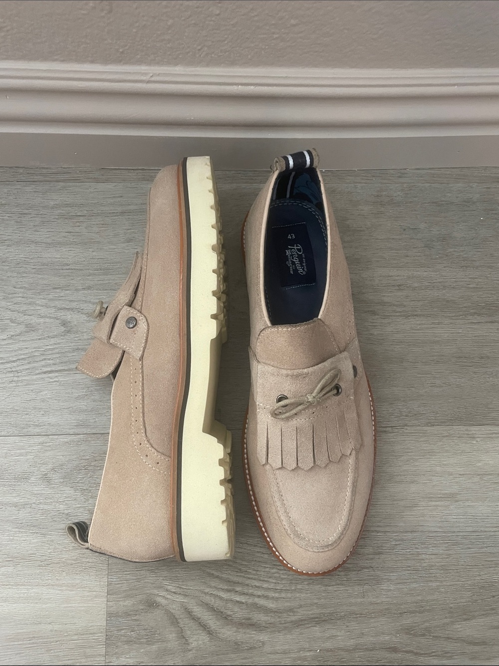 Original Penguin Men's Beige Suede Kiltie Tassel Slip-On Loafers